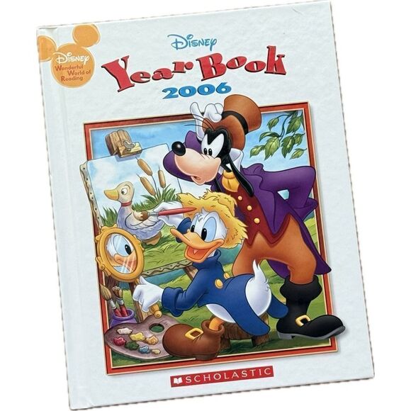 Disney Year Book 2006 Scholastic
ISBN:0-7172-7883-2 Hard Back - Picture 1 of 3